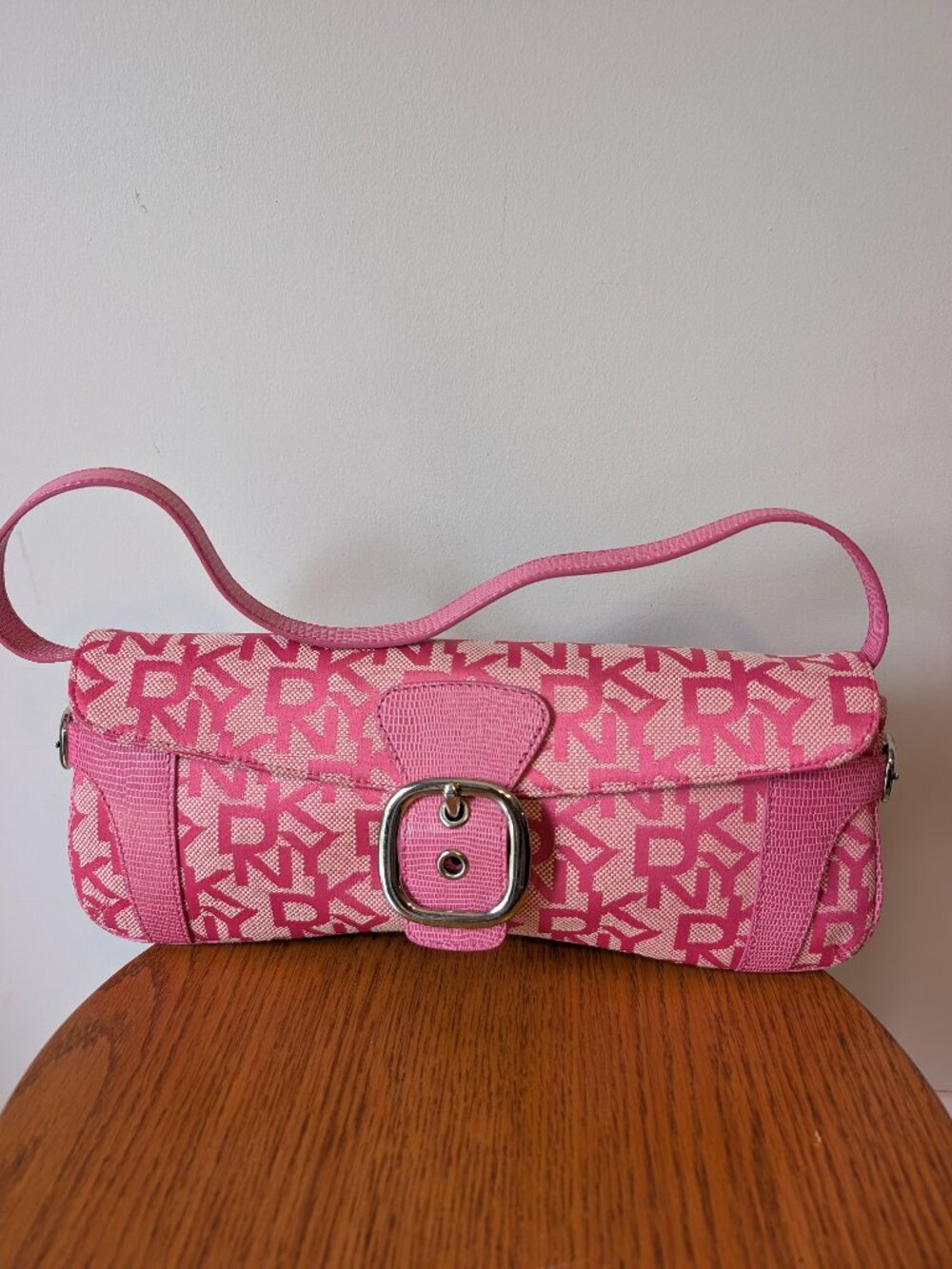 Y2K DKNY Monogram Baguette Pink Shoulder Bag - Picture 2 of 9